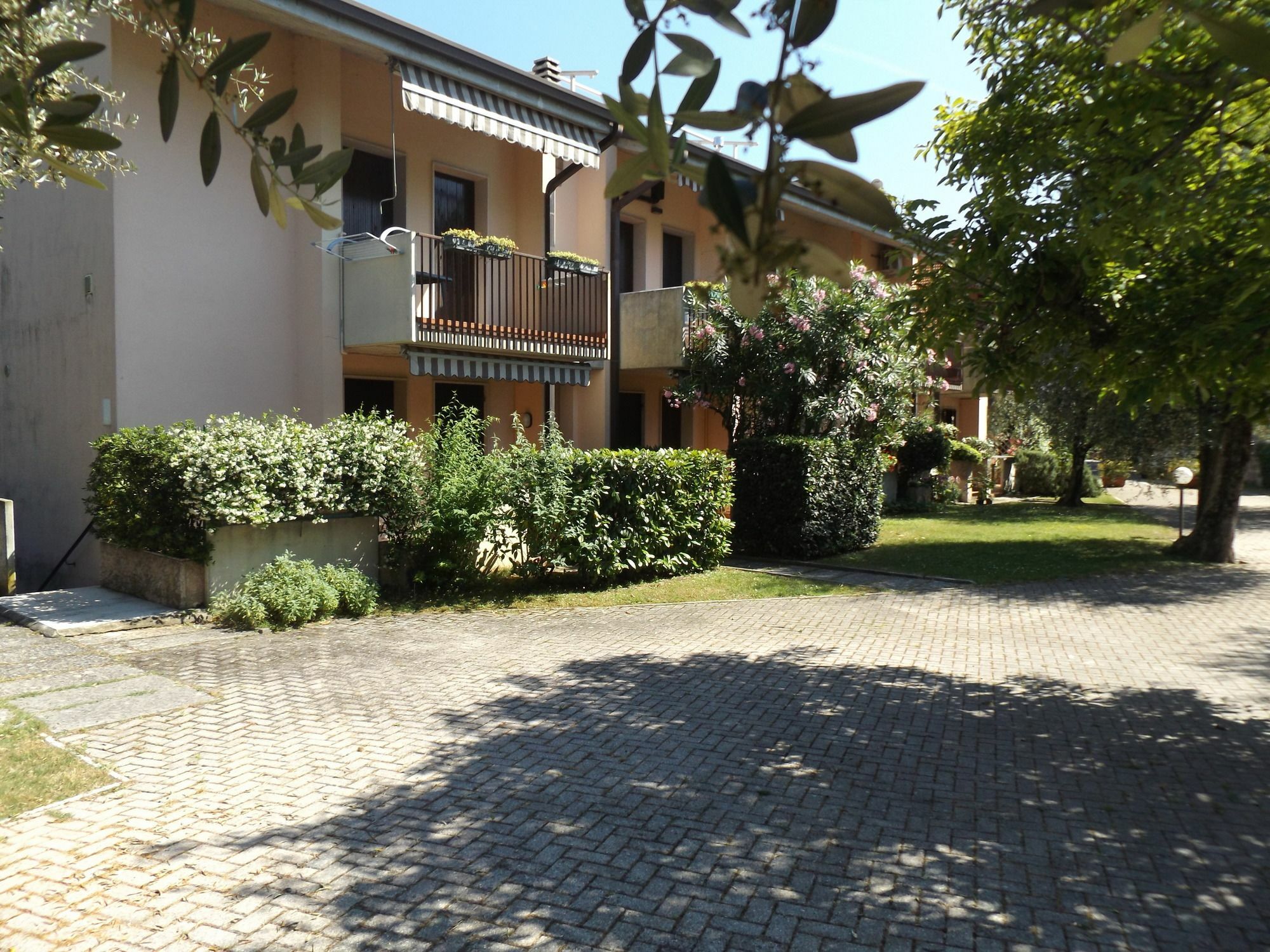 דירות טורי דל בנקו Residenza Riviera Degli Olivi מראה חיצוני תמונה